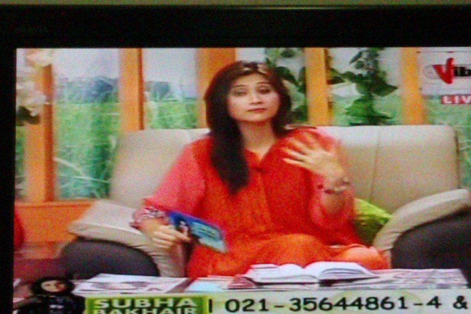 Vibe TV host wearing Nida Ali