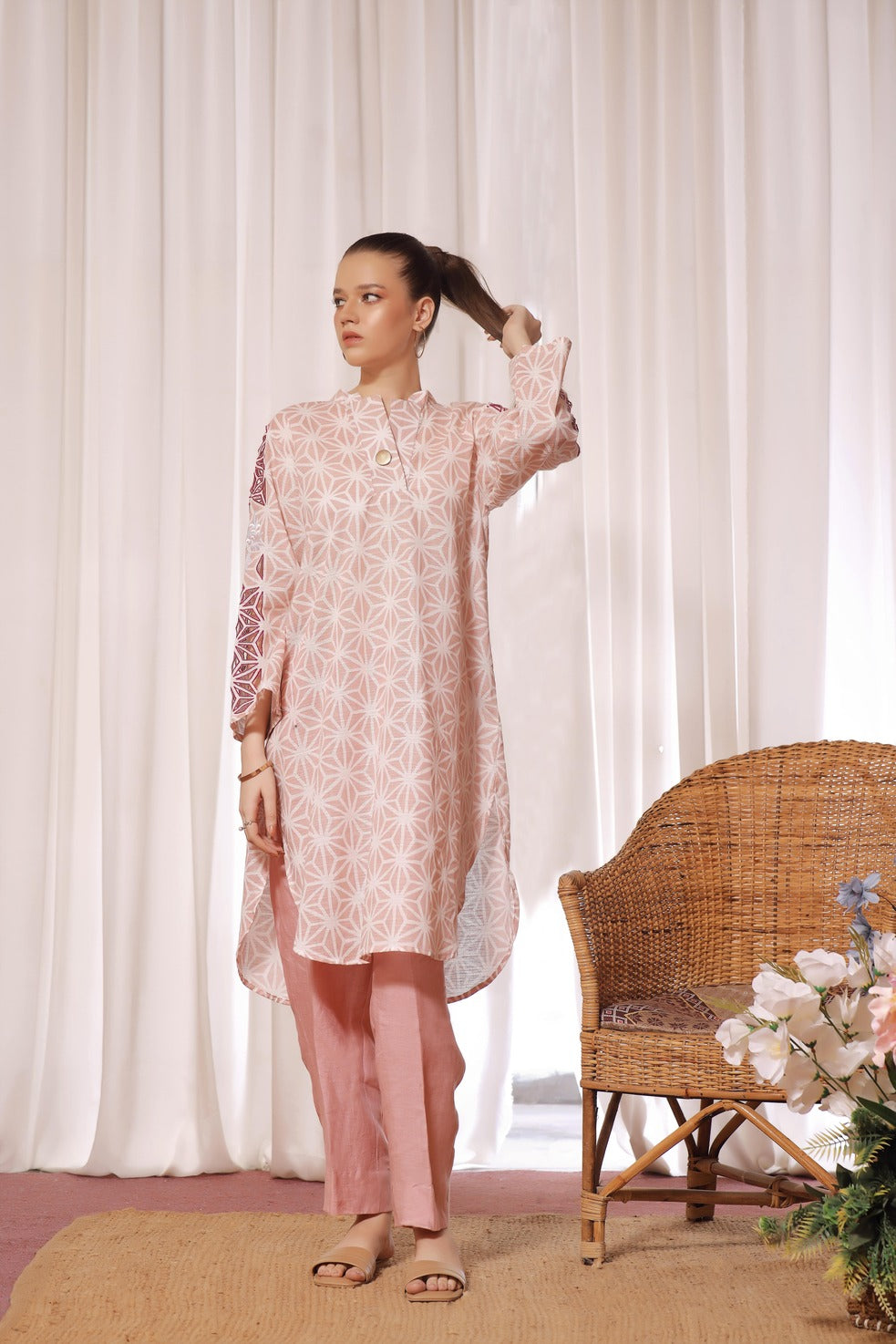 Abstract powder pink tunic with pants