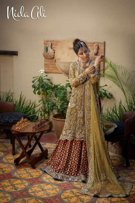 Gold with lengha